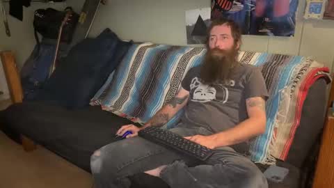 Snapshot of mr_valdor chatting on October 23, 11:14 pm Valdor online show from October 23, 11:14 pm