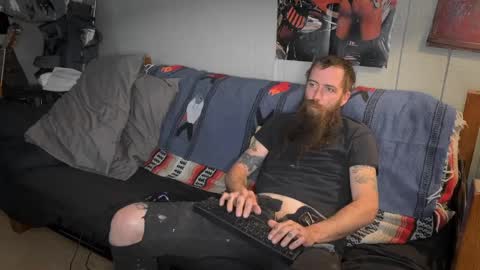 Snapshot of mr_valdor chatting on April 5, 5:54 pm Valdor online show from April 5, 5:54 pm