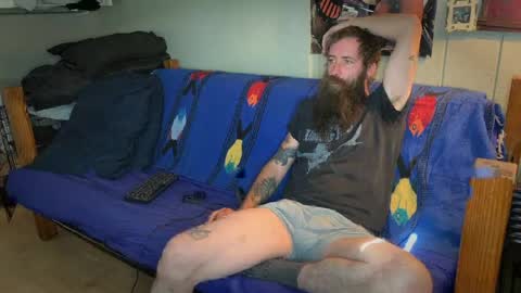 Snapshot of mr_valdor chatting on May 11, 3:51 pm Valdor online show from May 11, 3:51 pm