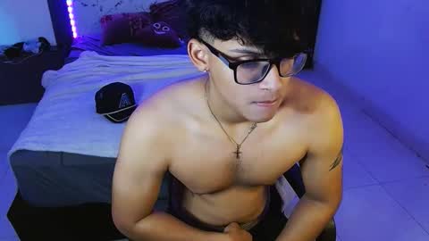 yisuz online show from June 5, 12:11 pm
