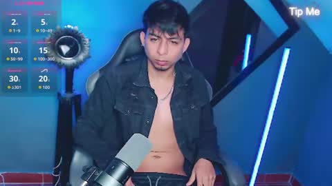Snapshot of mralpha_latino chatting on July 28, 1:43 pm Alpha LATINO online show from July 28, 1:43 pm