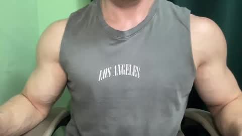 Mrbiceps23 online show from December 21, 2:37 pm