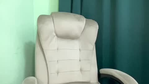 Mrbiceps23 online show from February 3, 2:55 pm