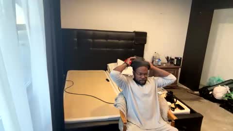 MrBigDThomas online show from March 8, 2:54 pm