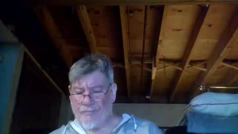 Snapshot of mrblade666 chatting on February 25, 12:20 am mrblade666 online show from February 25, 12:20 am