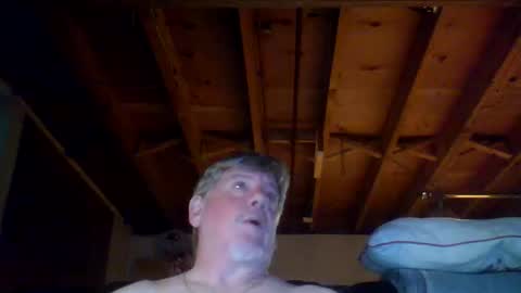 Snapshot of mrblade666 chatting on April 5, 10:40 pm mrblade666 online show from April 5, 10:40 pm
