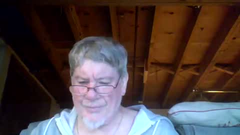 Snapshot of mrblade666 chatting on April 6, 11:05 pm mrblade666 online show from April 6, 11:05 pm