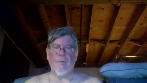 Snapshot of mrblade666 chatting on April 8, 11:48 pm mrblade666 online show from April 8, 11:48 pm