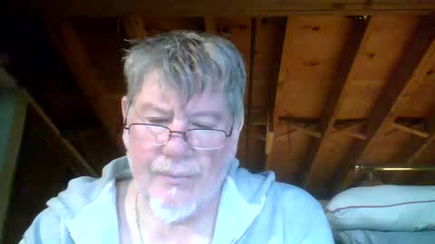 Snapshot of mrblade666 chatting on April 10, 11:26 am mrblade666 online show from April 10, 11:26 am