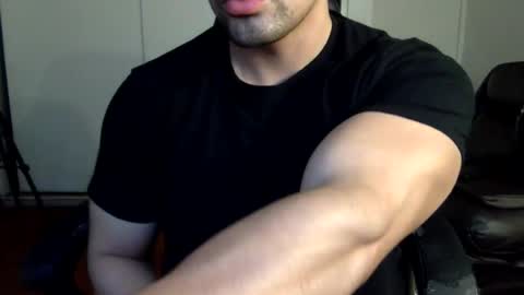 Snapshot of mrbree chatting on July 30, 6:18 pm Mr Bree online show from July 30, 6:18 pm