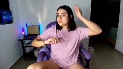 Laura online show from September 21, 2:57 am