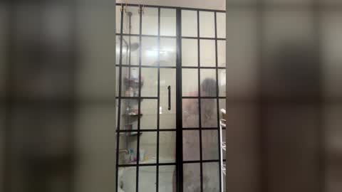 Snapshot of mrbwc9x6 chatting on February 28, 5:03 pm mrbwc9x6 online show from February 28, 5:03 pm