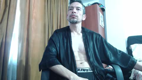 mrcock_col online show from January 18, 11:43 am