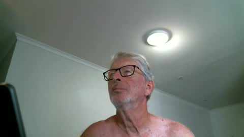 Snapshot of mrcreek1531 chatting on June 14, 2:09 am mrcreek1531 online show from June 14, 2:09 am