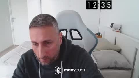 mrdr000 online show from March 18, 11:35 am