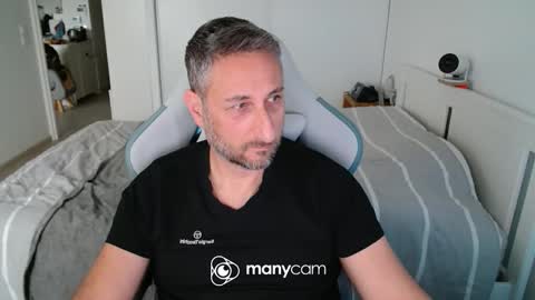 mrdr000 online show from May 4, 5:58 am