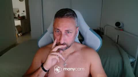 mrdr000 online show from June 17, 5:54 am