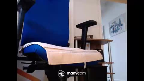 MrJohnsen1975 online show from February 4, 1:28 pm