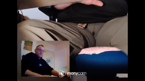 Snapshot of mrduplo1975 chatting on June 14, 8:49 am MrJohnsen1975 online show from June 14, 8:49 am