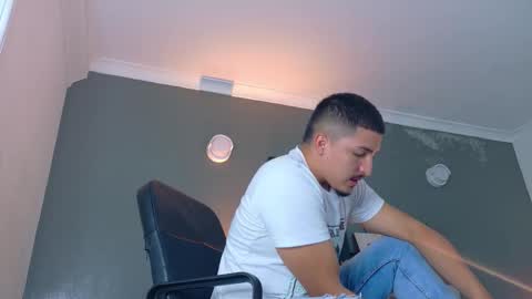 Mr Fox online show from November 1, 7:16 pm