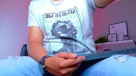 Mr Fox online show from January 7, 8:00 pm