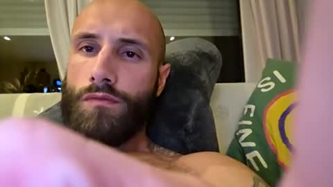 mrga591904 online show from July 11, 11:17 pm