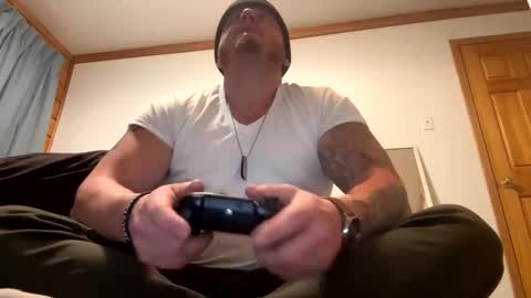 Snapshot of mrhandsome_1 chatting on November 30, 3:21 am mrhandsome_1 online show from November 30, 3:21 am