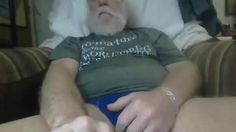 mrhollar online show from March 15, 11:38 am