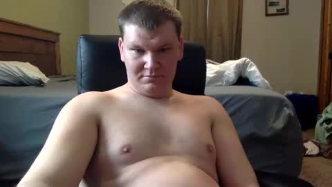 Snapshot of mrlongm8 chatting on January 13, 3:58 pm mrlongm8 online show from January 13, 3:58 pm