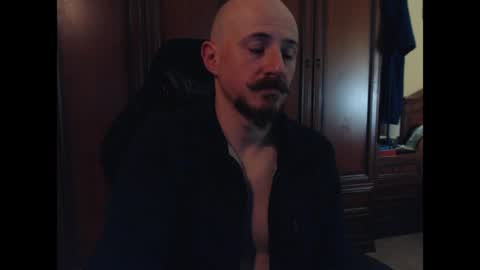 Snapshot of mrman0223 chatting on April 15, 2:02 pm Antony online show from April 15, 2:02 pm