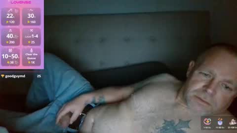 Snapshot of mrmojo704 chatting on February 8, 4:57 pm MrMojo704 online show from February 8, 4:57 pm