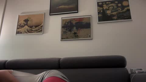 TaleOfLaura online show from December 2, 5:59 am