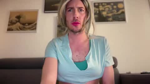 TaleOfLaura online show from January 10, 11:20 pm