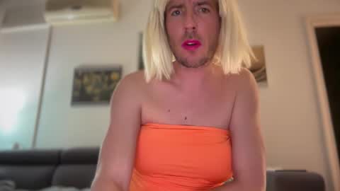 TaleOfLaura online show from February 19, 9:44 pm