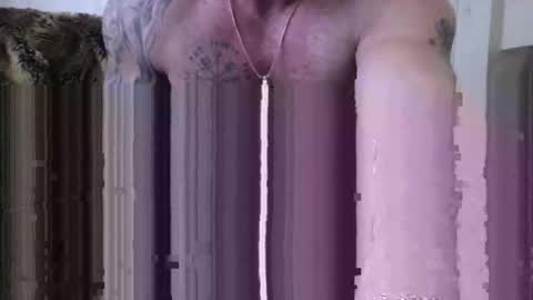 Snapshot of mrmsnow chatting on April 10, 10:31 am Mr Snow online show from April 10, 10:31 am