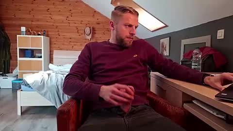 mrnobody6209 online show from March 20, 2:11 pm