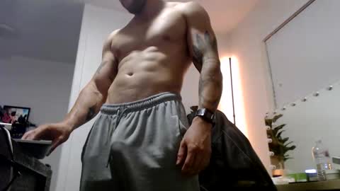 Snapshot of mrrrated chatting on March 8, 9:24 am mrrrated online show from March 8, 9:24 am