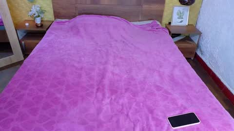 mrs_buttocks online show from December 13, 2:27 pm