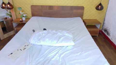 mrs_buttocks online show from October 23, 4:06 pm