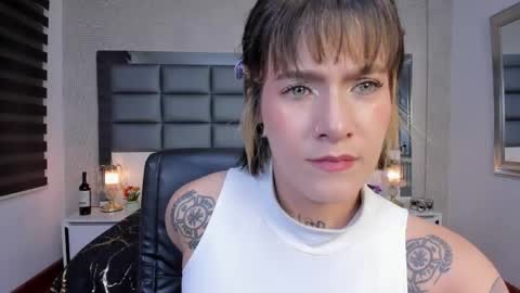 Snapshot of mrs_regina_clk chatting on June 9, 3:07 am Regina online show from June 9, 3:07 am