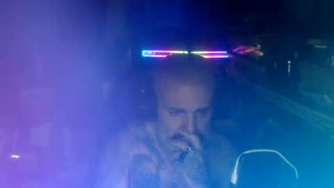 Snapshot of mrscorpionviking chatting on August 5, 3:20 am moderador de salasmoderator of rooms online show from August 5, 3:20 am