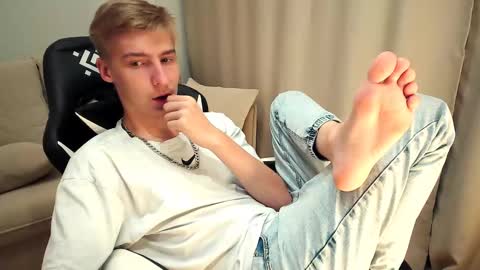 Adam online show from September 26, 8:46 pm