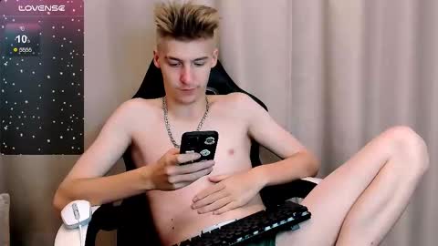 Adam online show from October 8, 10:18 pm