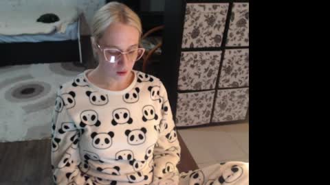 Sasha online show from April 28, 2:27 am