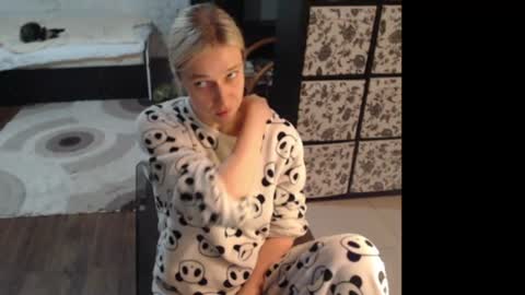 Sasha online show from June 21, 4:53 pm