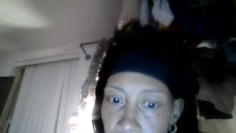 Snapshot of mrsstackzz35 chatting on June 15, 10:17 am Hey Loves Im online show from June 15, 10:17 am
