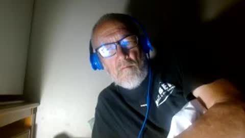 mrtease5 online show from May 10, 10:42 am