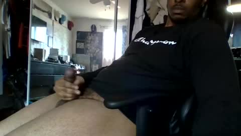 mrthicknlong6 online show from May 16, 6:28 pm