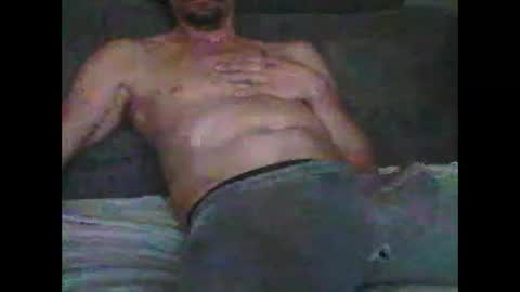 Snapshot of mrtrixterooo chatting on October 7, 12:30 am mrtrixterooo online show from October 7, 12:30 am