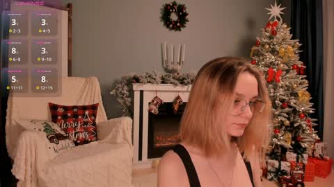 Elizabeth online show from December 9, 3:22 pm